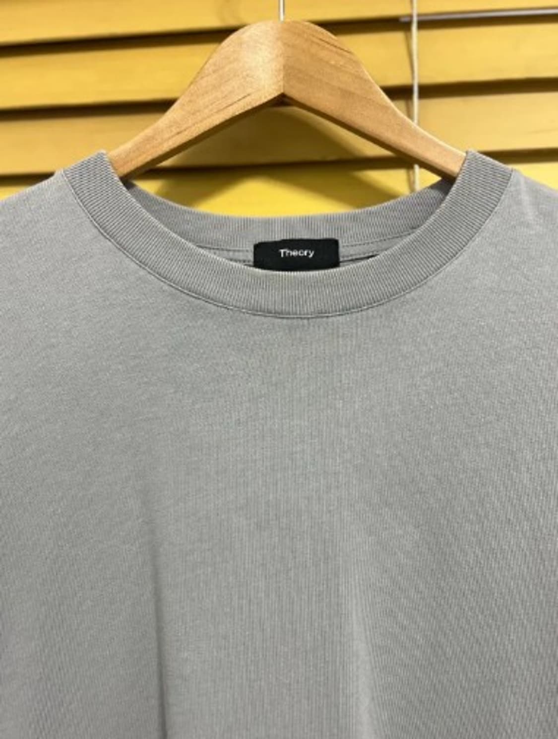 띠어리 남성 라운드반팔티셔츠 M 상품이미지1