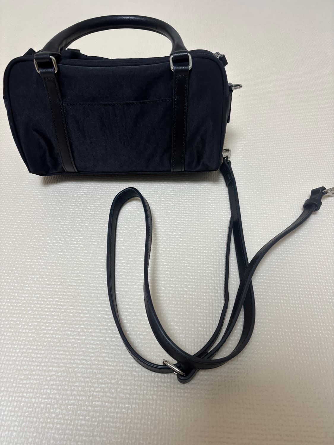 마땡킴 베이비 스포티 토트백 블랙 가방 상품이미지3