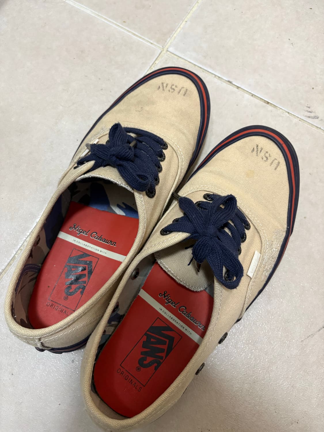 반스 나이젤 카본 OG 어센틱 LX 원 화이트 네이비 상품이미지1