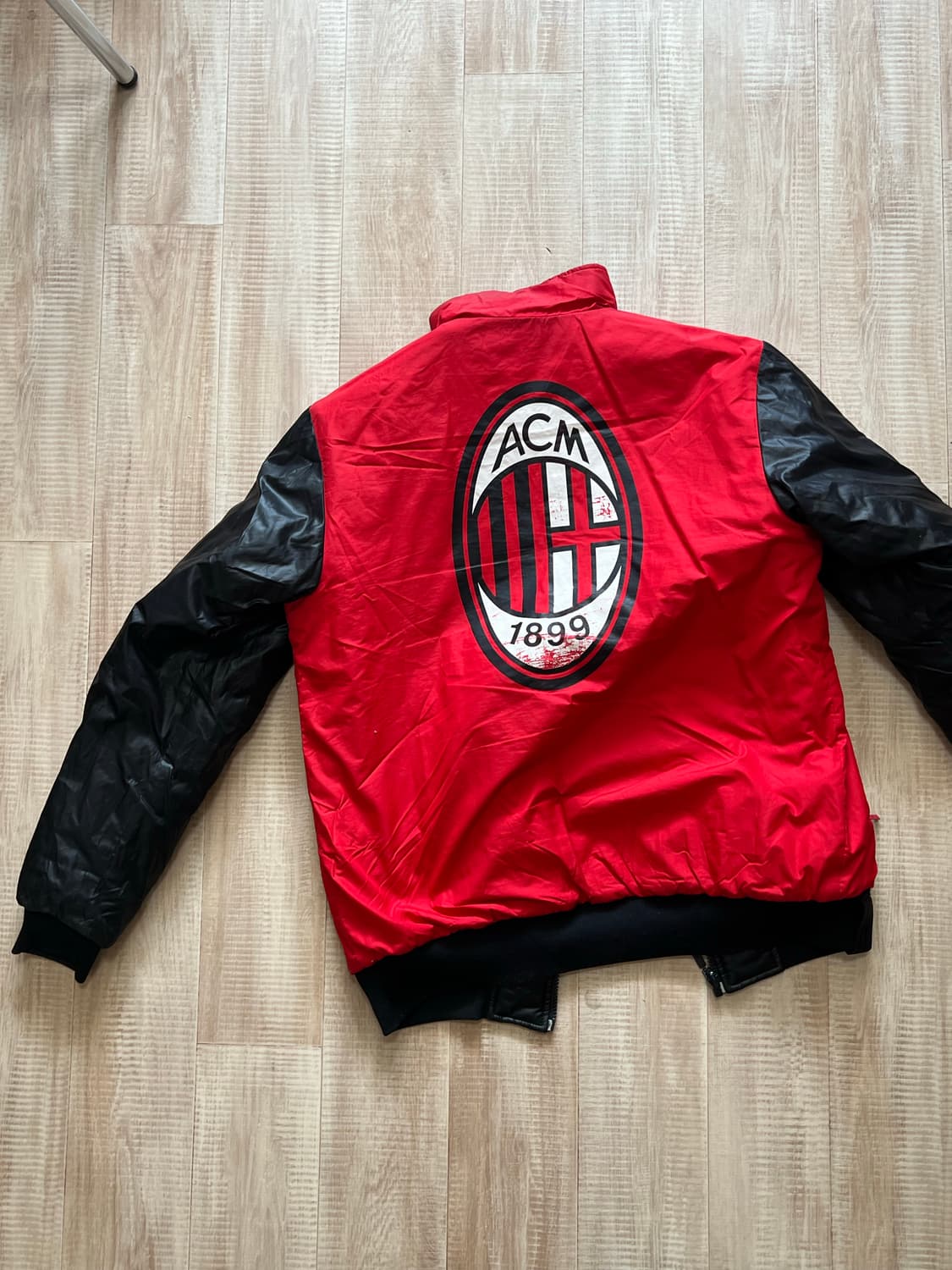 아디다스 ac밀란 리버시블 경량 패딩 자켓 100 검빨 상품이미지5