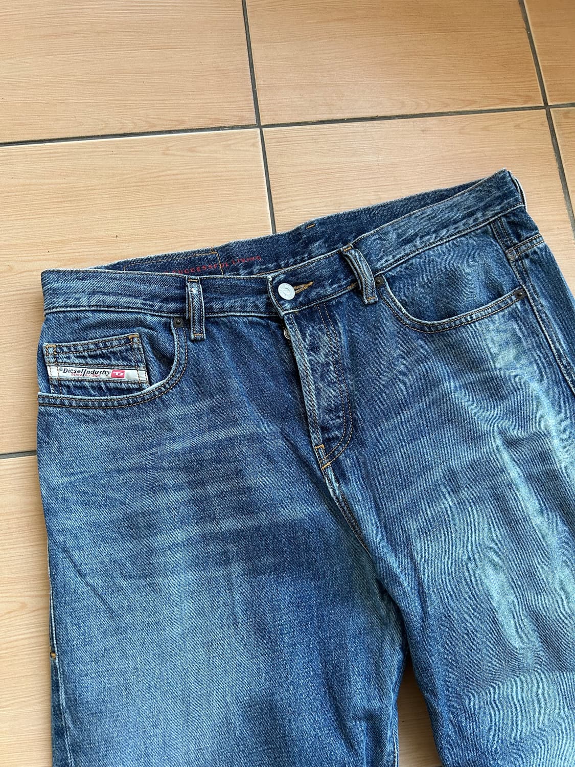 디젤 레귤러스트레이트진 34in 상품이미지2