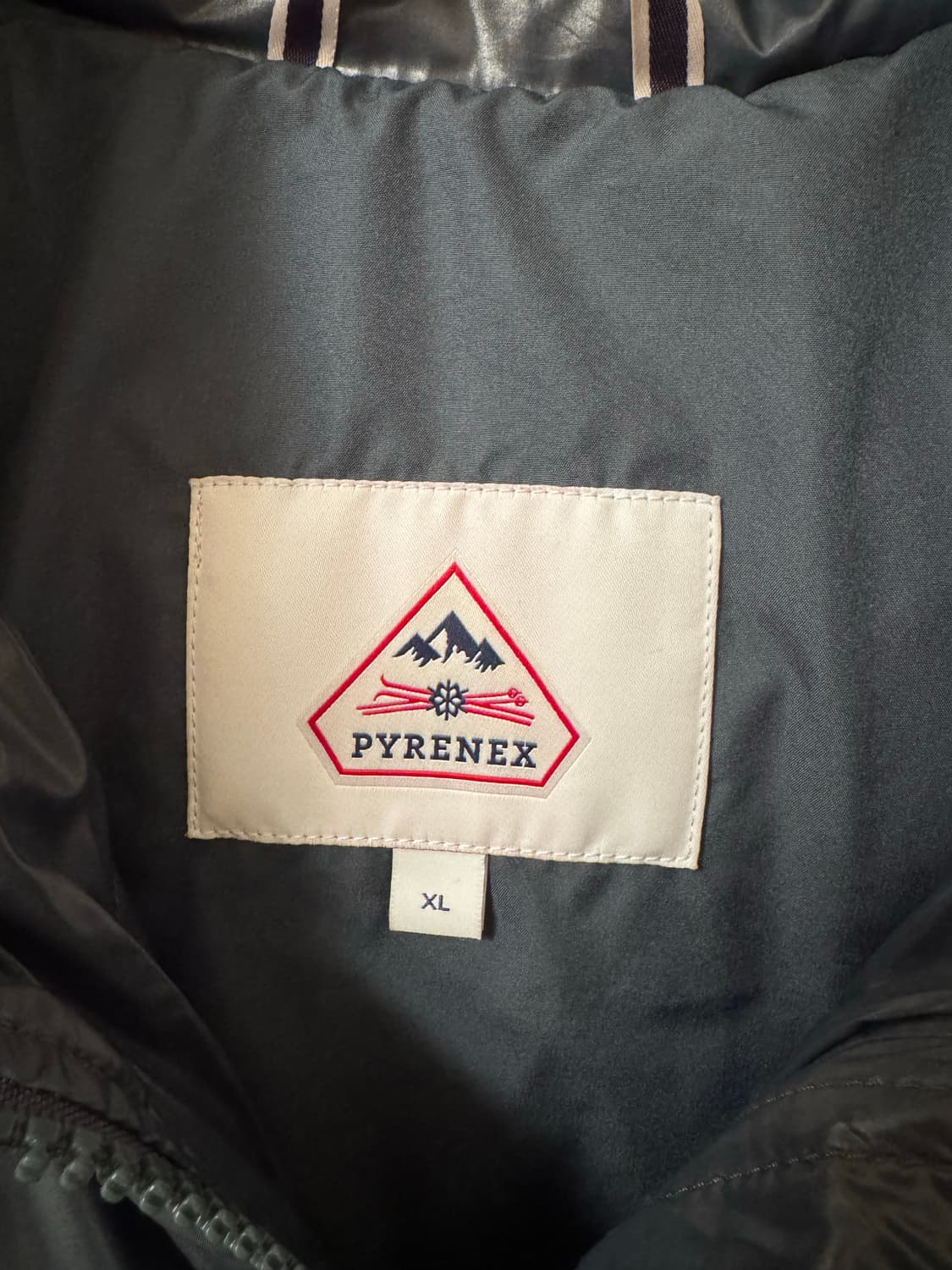 피레넥스 미스틱 패딩 XL 판매합니다 상품이미지3