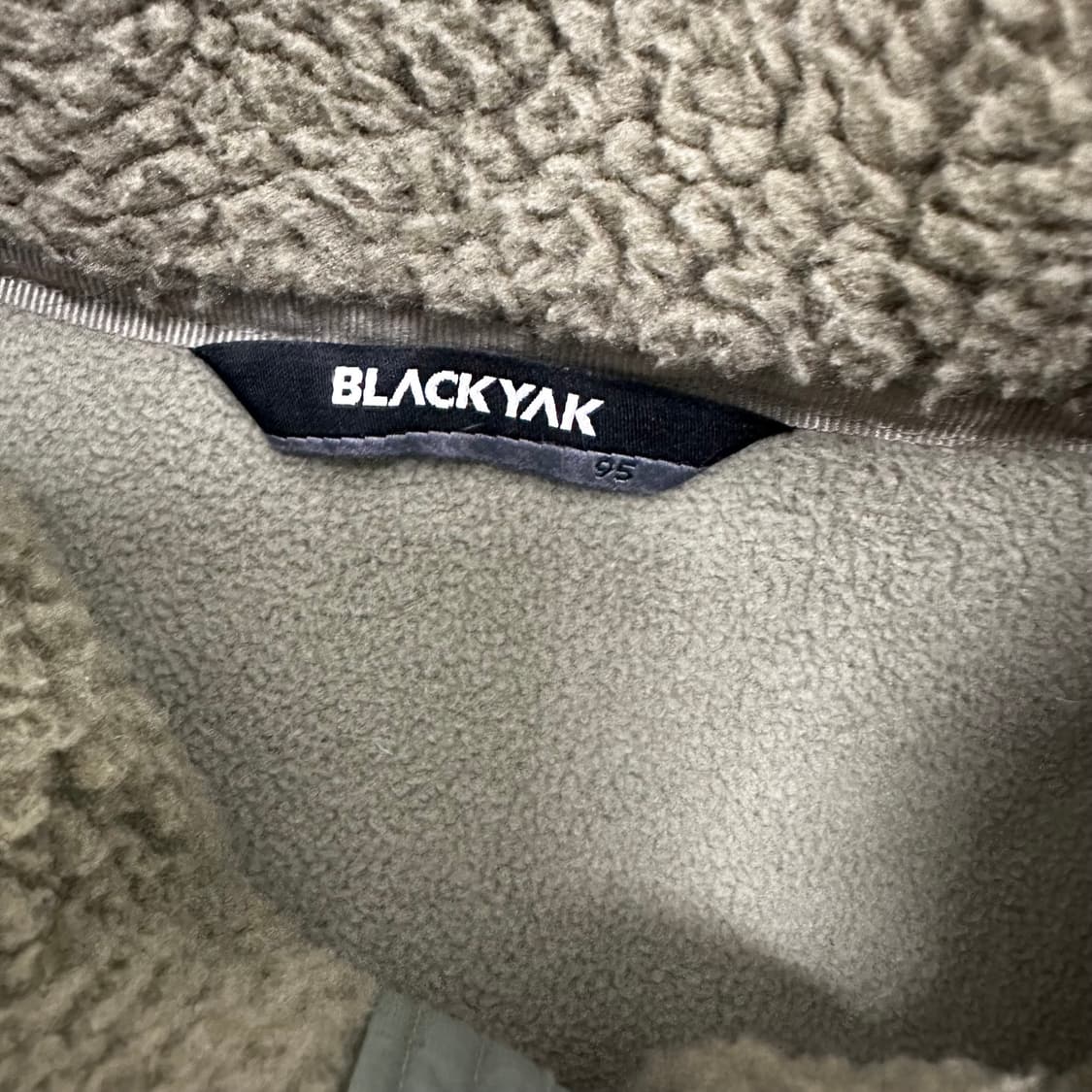블랙야크 뽀글이 털 후리스 자켓 카키 95(M) 상품이미지5