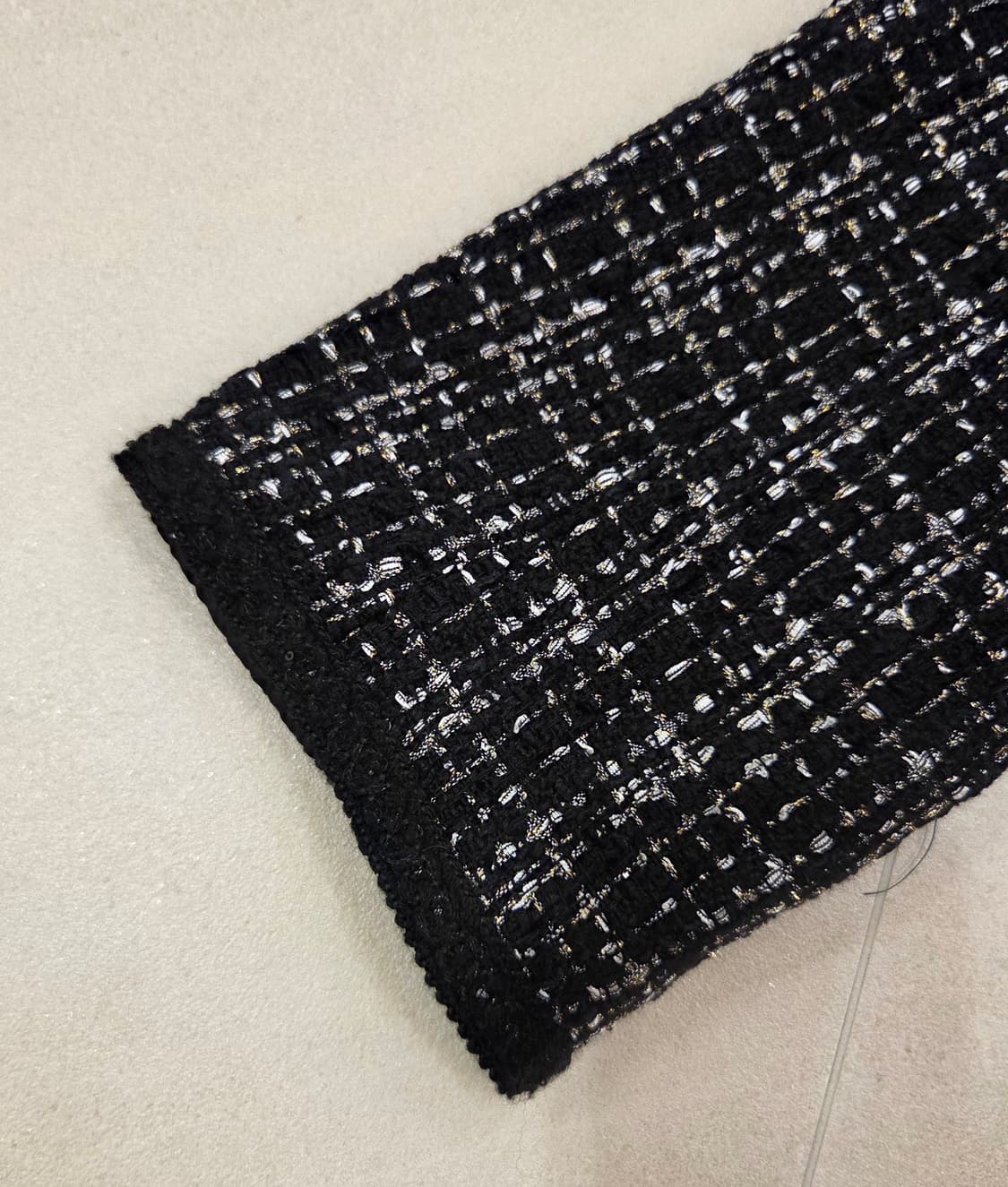 OURROOM 블랙 트위드 자켓 남자. 미착용 상품이미지6