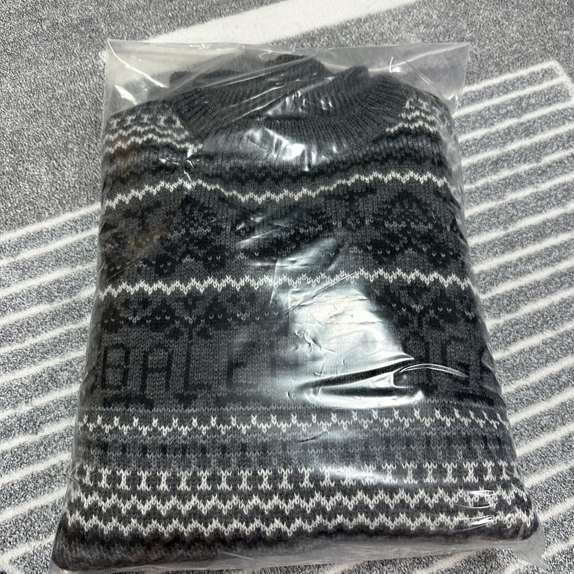 BALENCIAGA 발렌시아가 그레이 페어아일 울 니트 상품이미지6