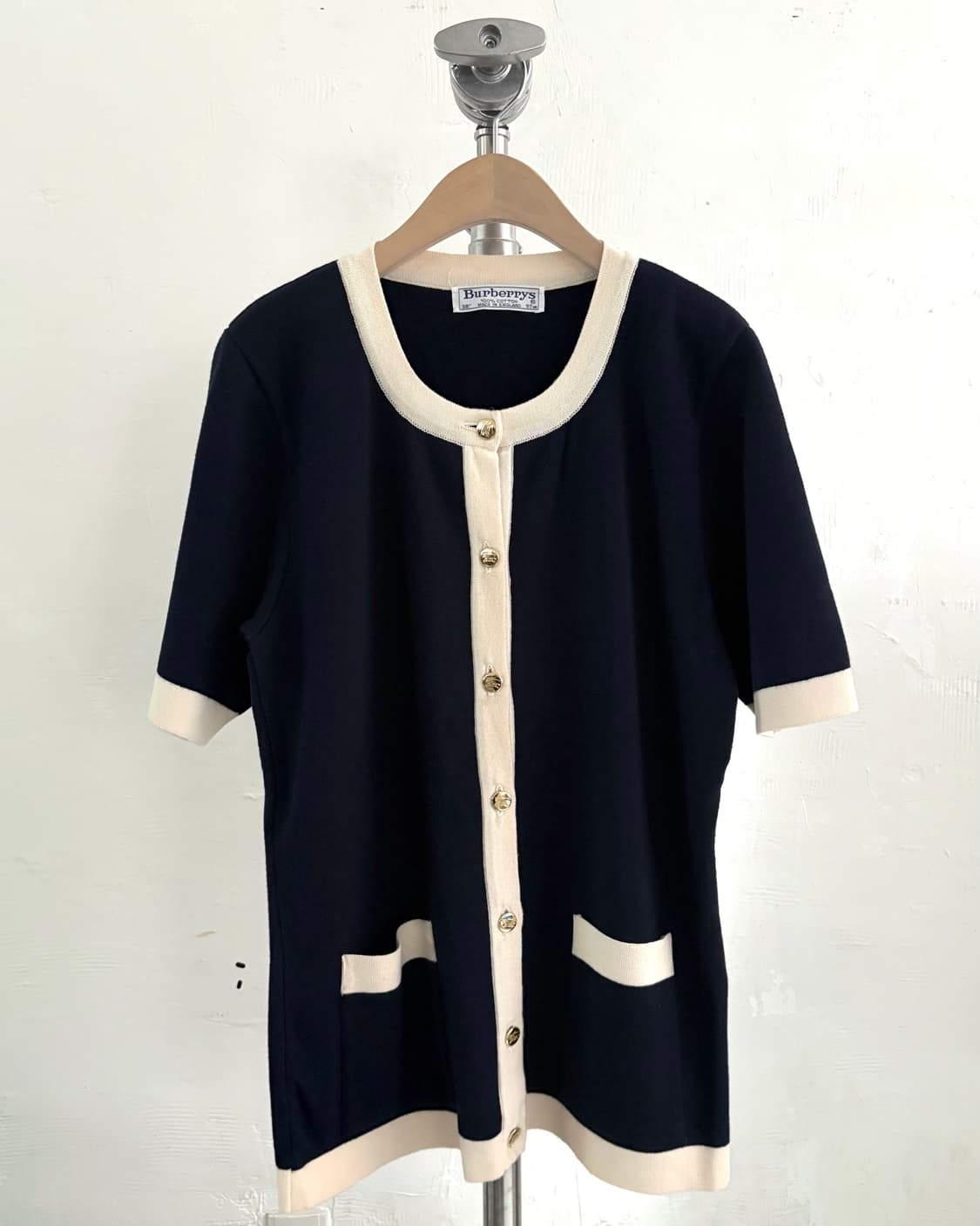 Burberry 버버리 금장 네이비 반팔 가디건 상품이미지4