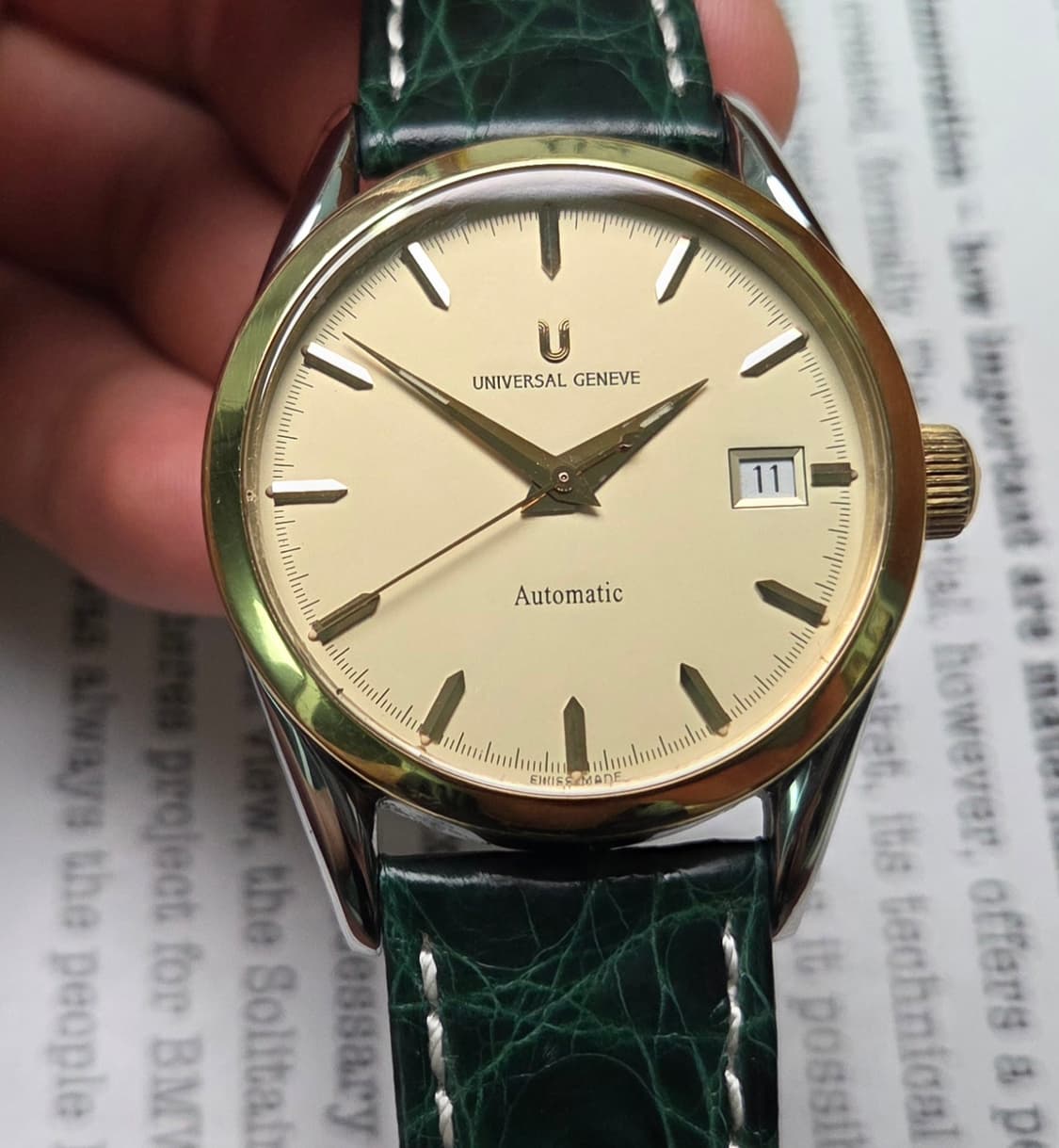 레어] 유니버셜 제네브 18K베젤 콤비 칼침핸즈 시스루백 오토매틱
 상품이미지1