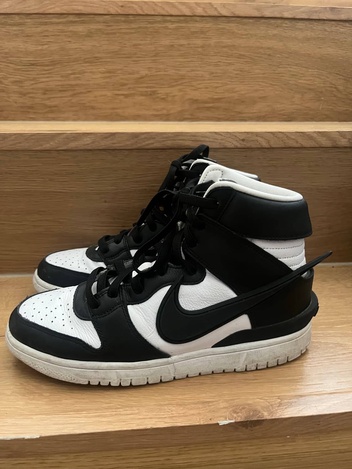 나이키 x 앰부쉬 덩크 하이 블랙/화이트 스니커즈 250 상품이미지3