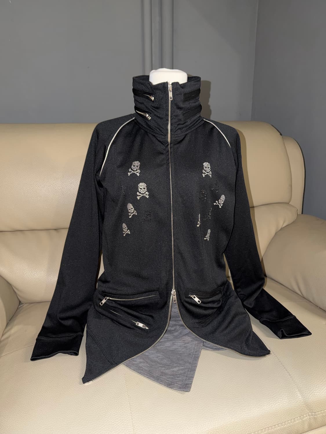 high-neck design skull cubic zip-up 상품이미지1