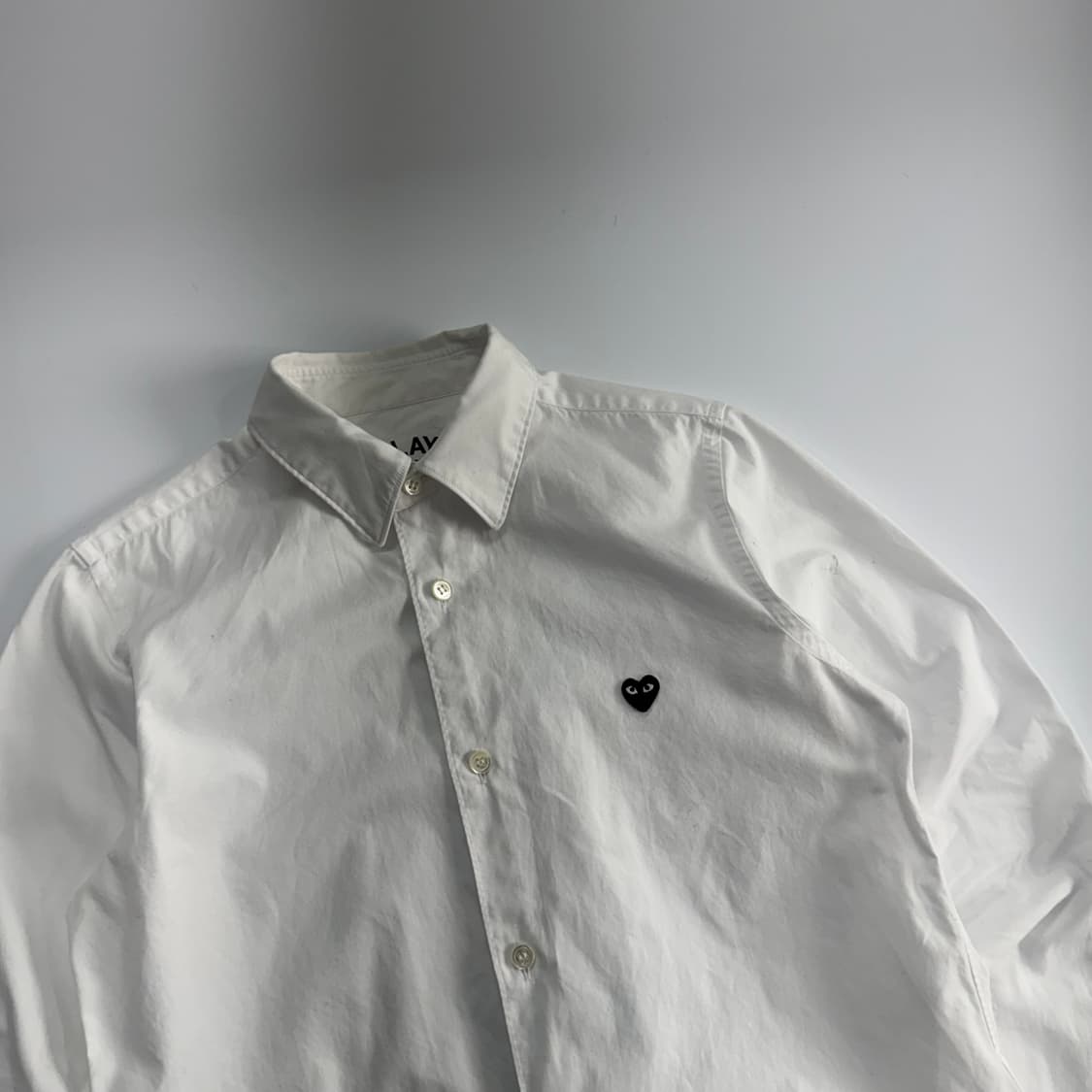 Comme des garcons 꼼데가르송 스몰 로고 화이트 셔츠 상품이미지4