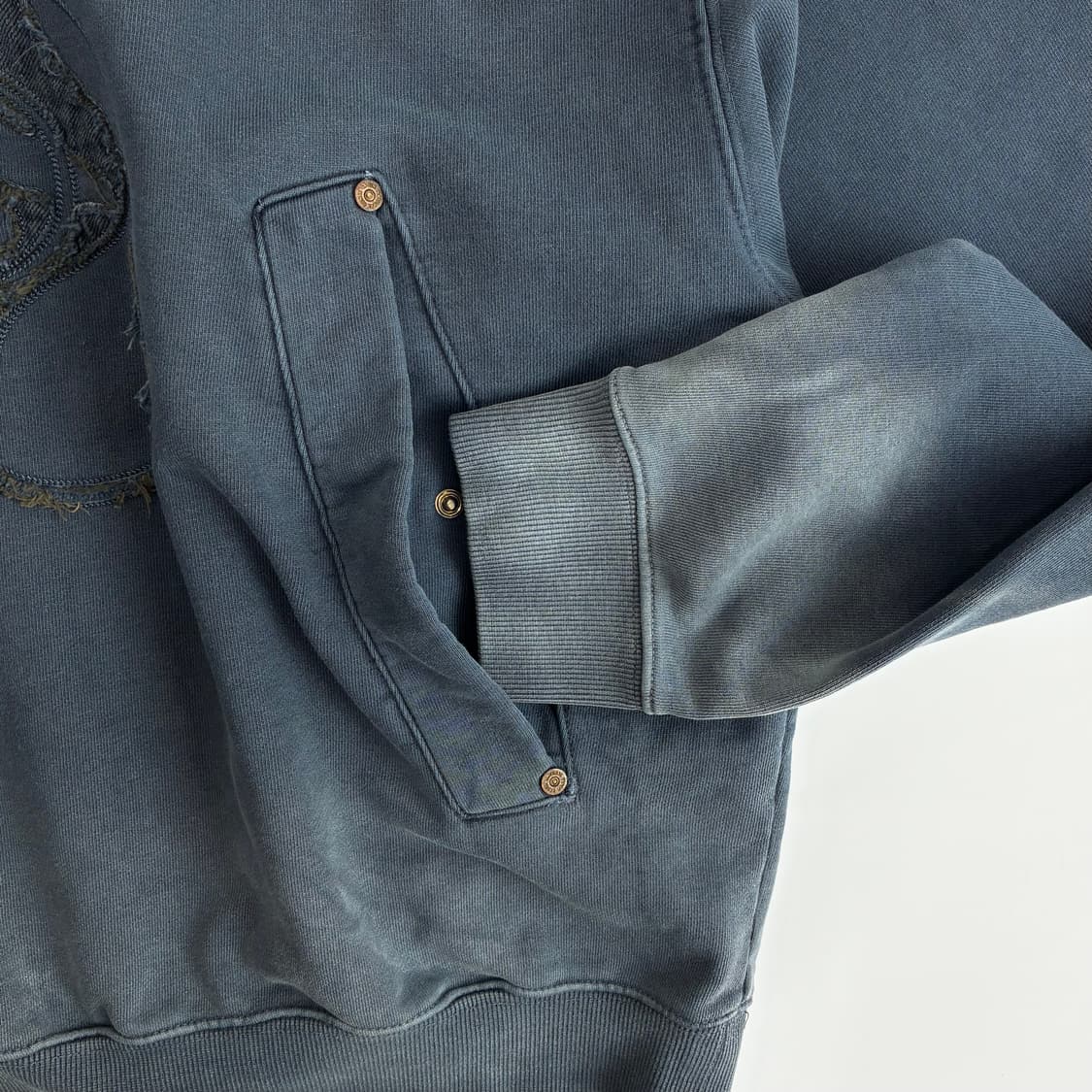 Satur  세터 캐주얼 아플리케 워시드 다잉 후드티  상품이미지4