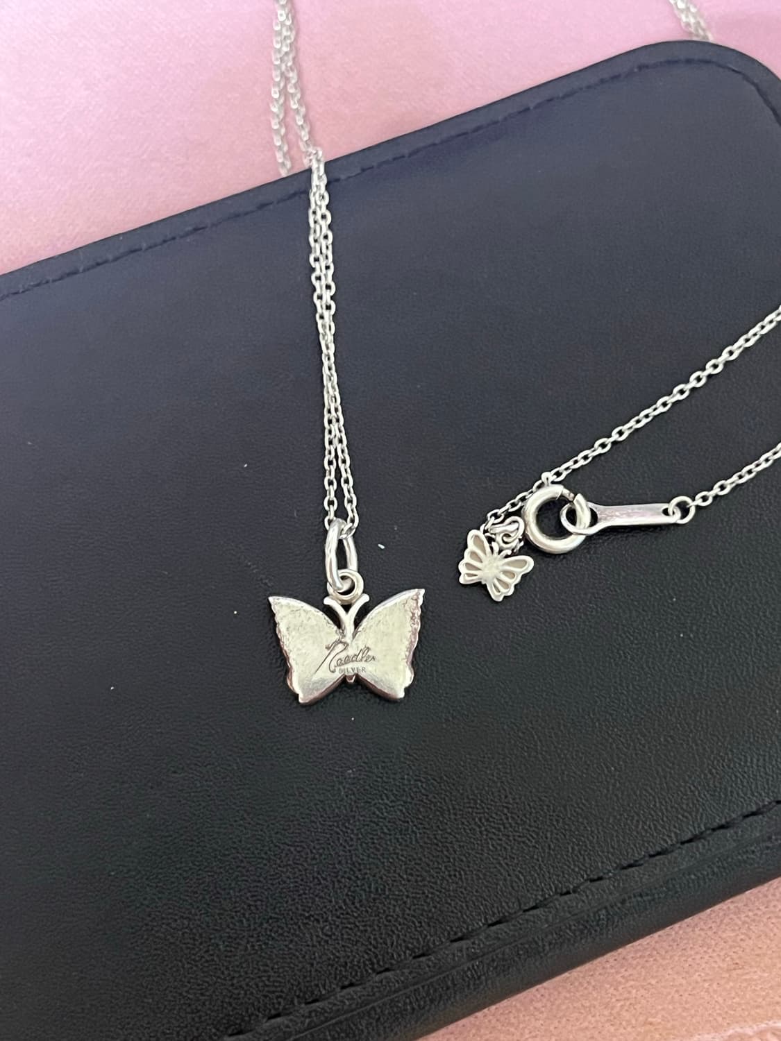 니들스 실버 파피용 펜던트 상품이미지2