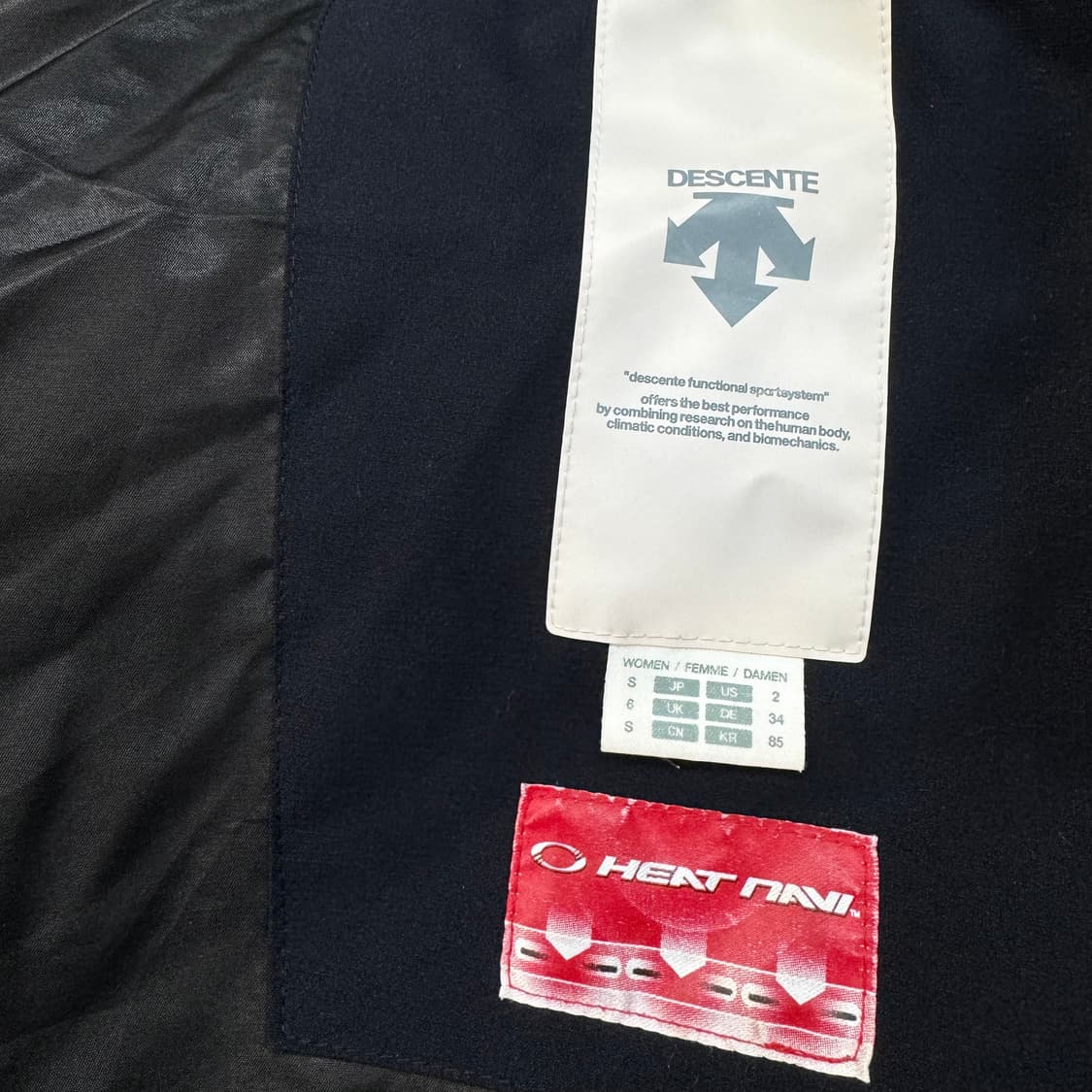 데상트 우먼스 아우디 스위스 다운 패딩 (S)   상품이미지5