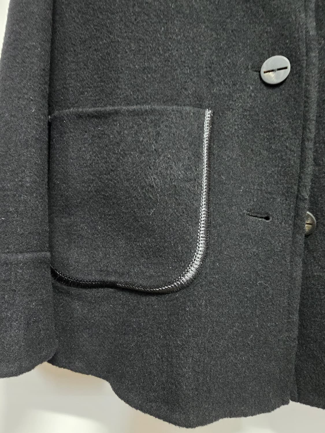 The Izzat 블랙 모직 자켓 상품이미지3