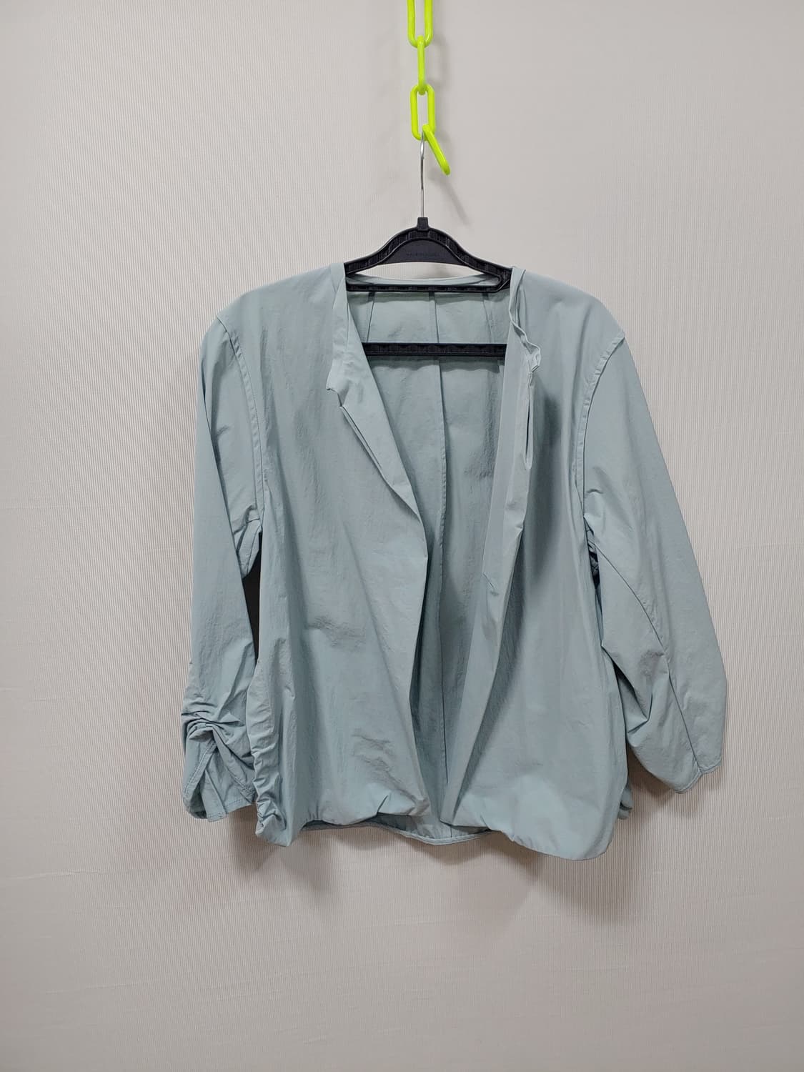 한섬 마인 셔링 소매 오픈 자켓 오버핏 여성 55~66 상품이미지1