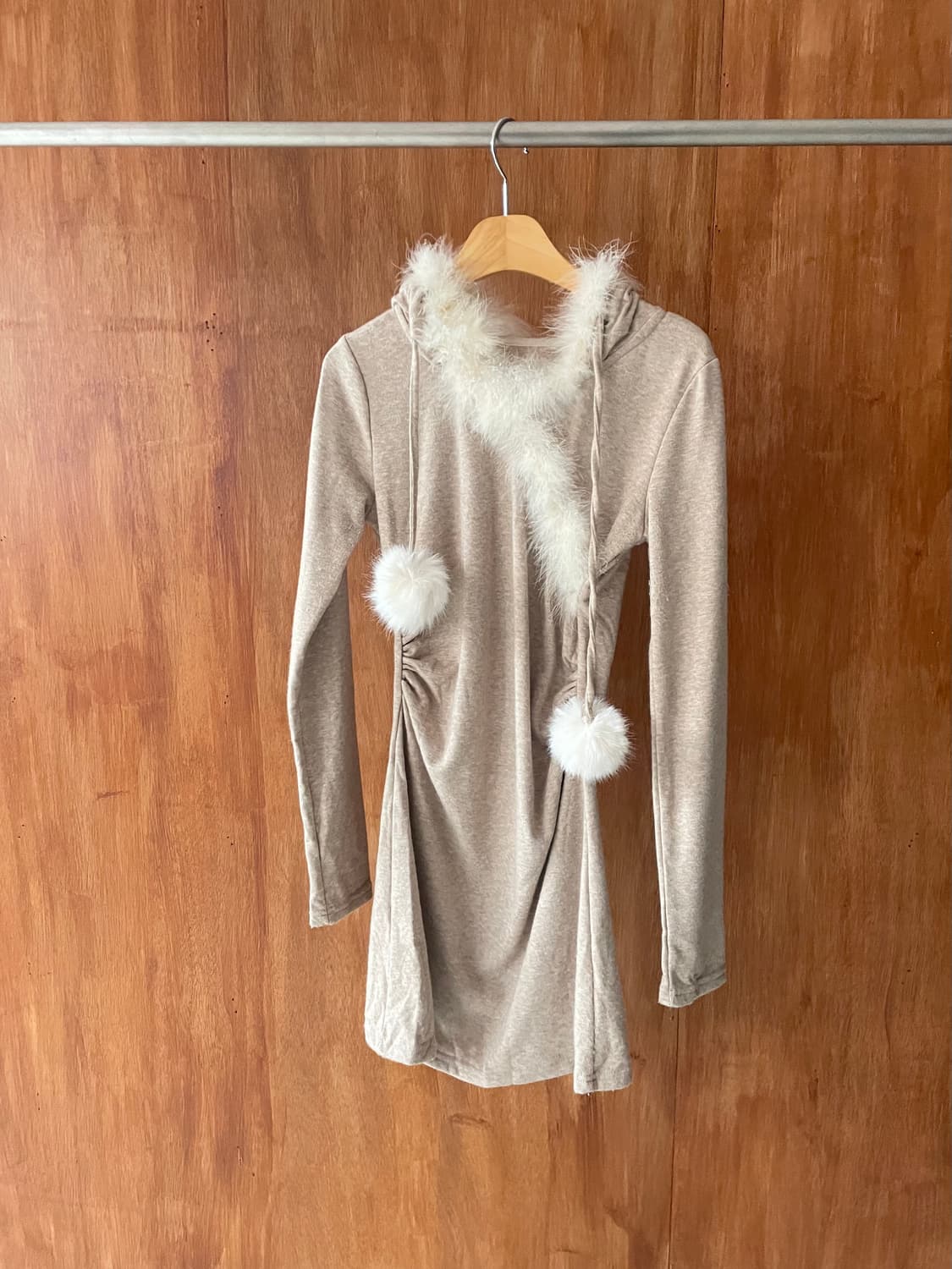Furry trim hoodie mini dress 상품이미지4