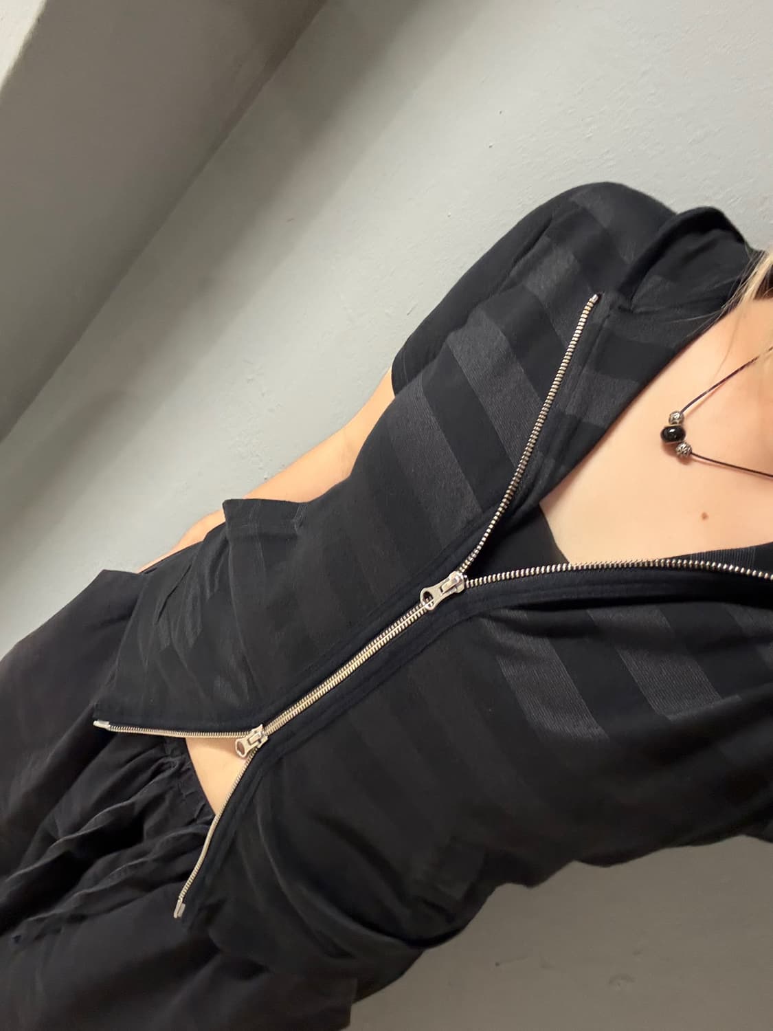 stripe pattern 2-way hood zip-up 상품이미지1