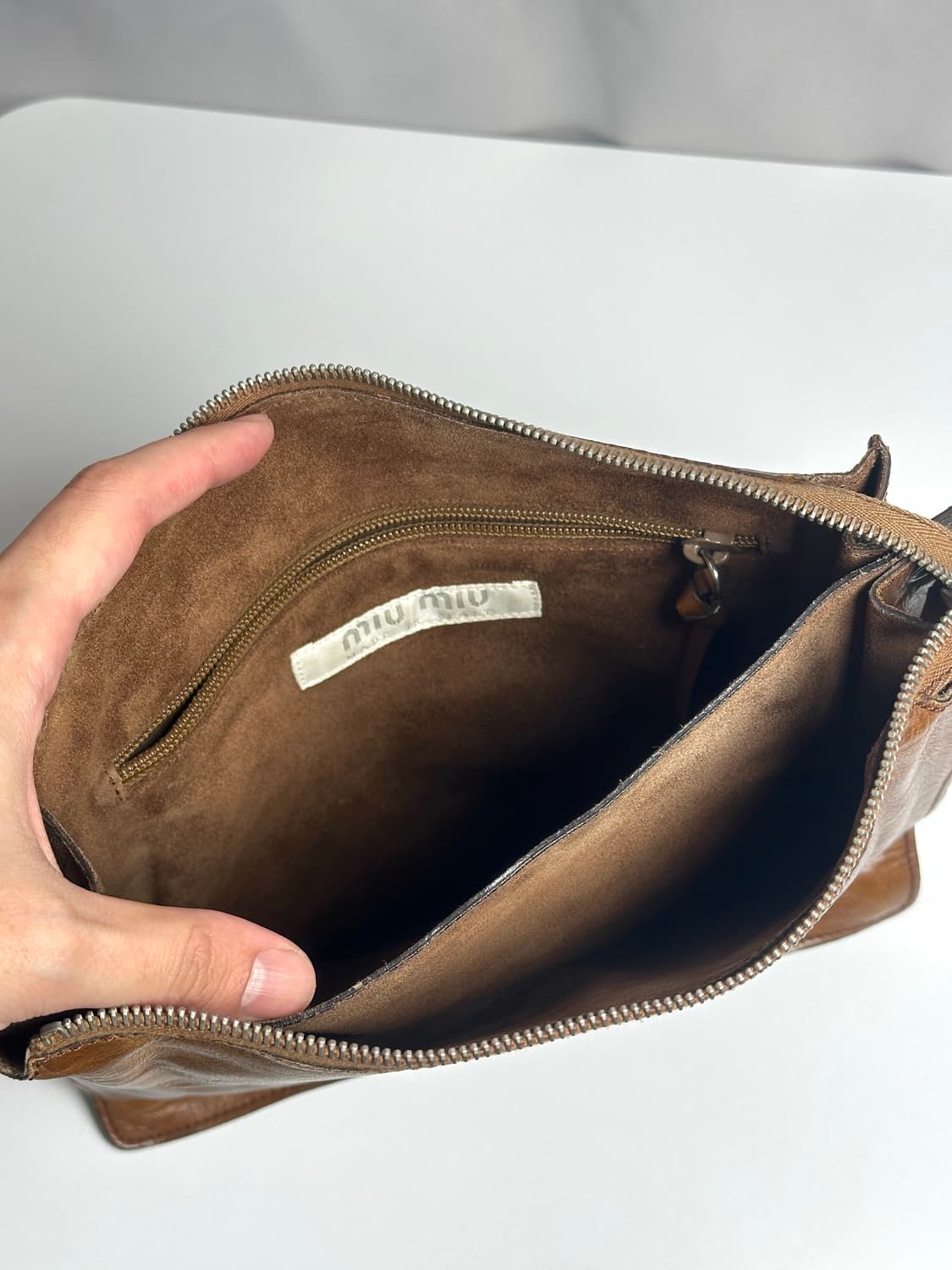 미우미우 빈티지 레더백 상품이미지10