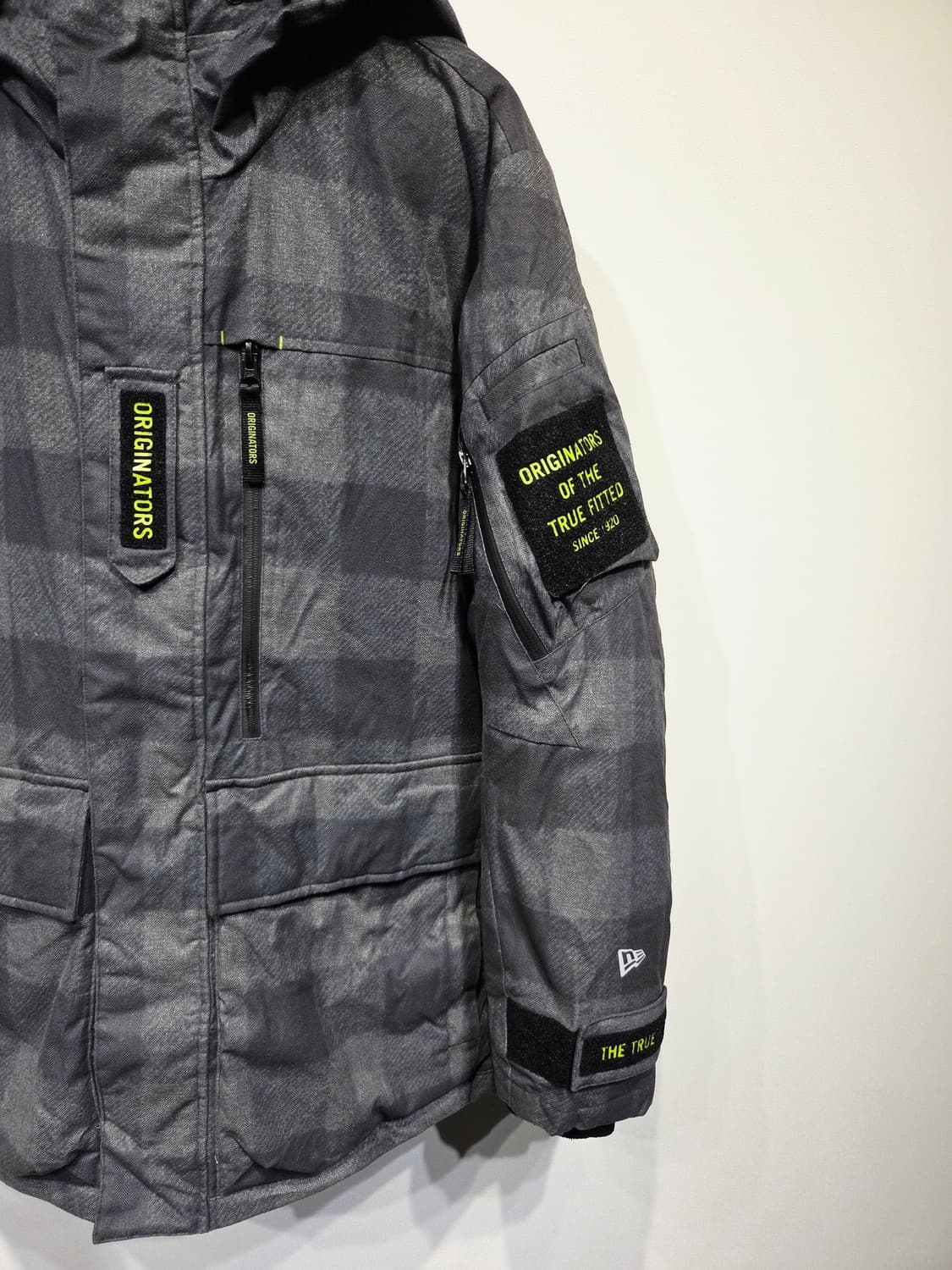 뉴에라. 남자 체크 후드 패딩 점퍼_M 상품이미지3