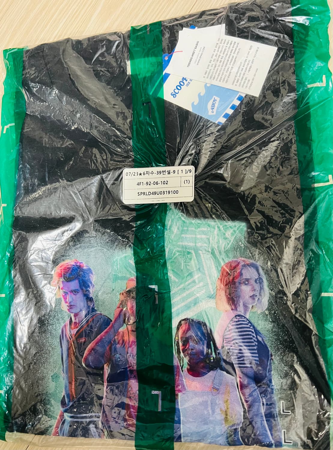 [새제품/단종] 기묘한이야기 티셔츠 Black L 상품이미지3