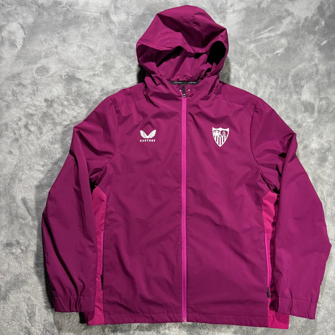 카스토레 세비야 FC 후드 바람막이 자켓 상품이미지1
