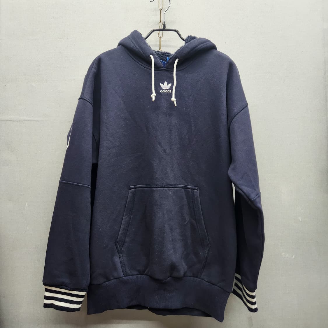 아디다스 센터로고 백 스펠로고 후드티 L 상품이미지2