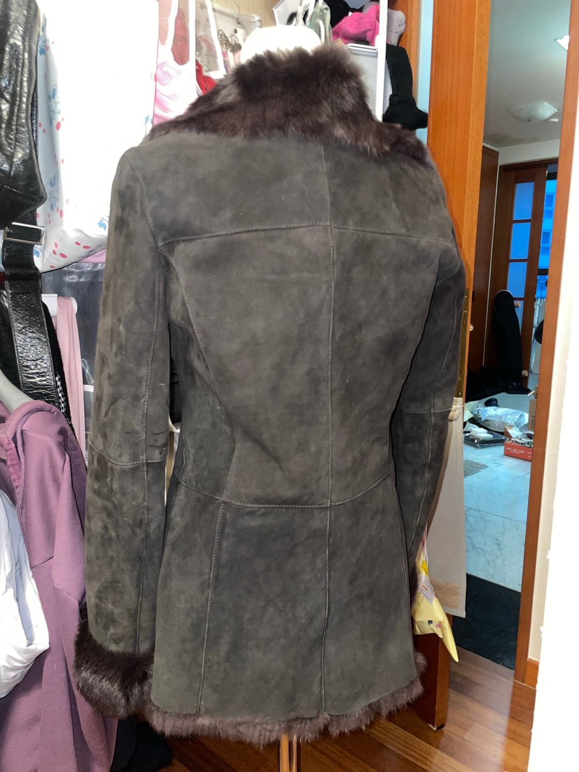 래빗퍼 스웨이드 무스탕 자켓 상품이미지2