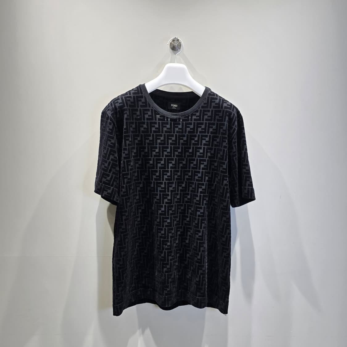 [중고/정품] 펜디 FF 모티프 반팔 티셔츠 블랙 M 상품이미지1