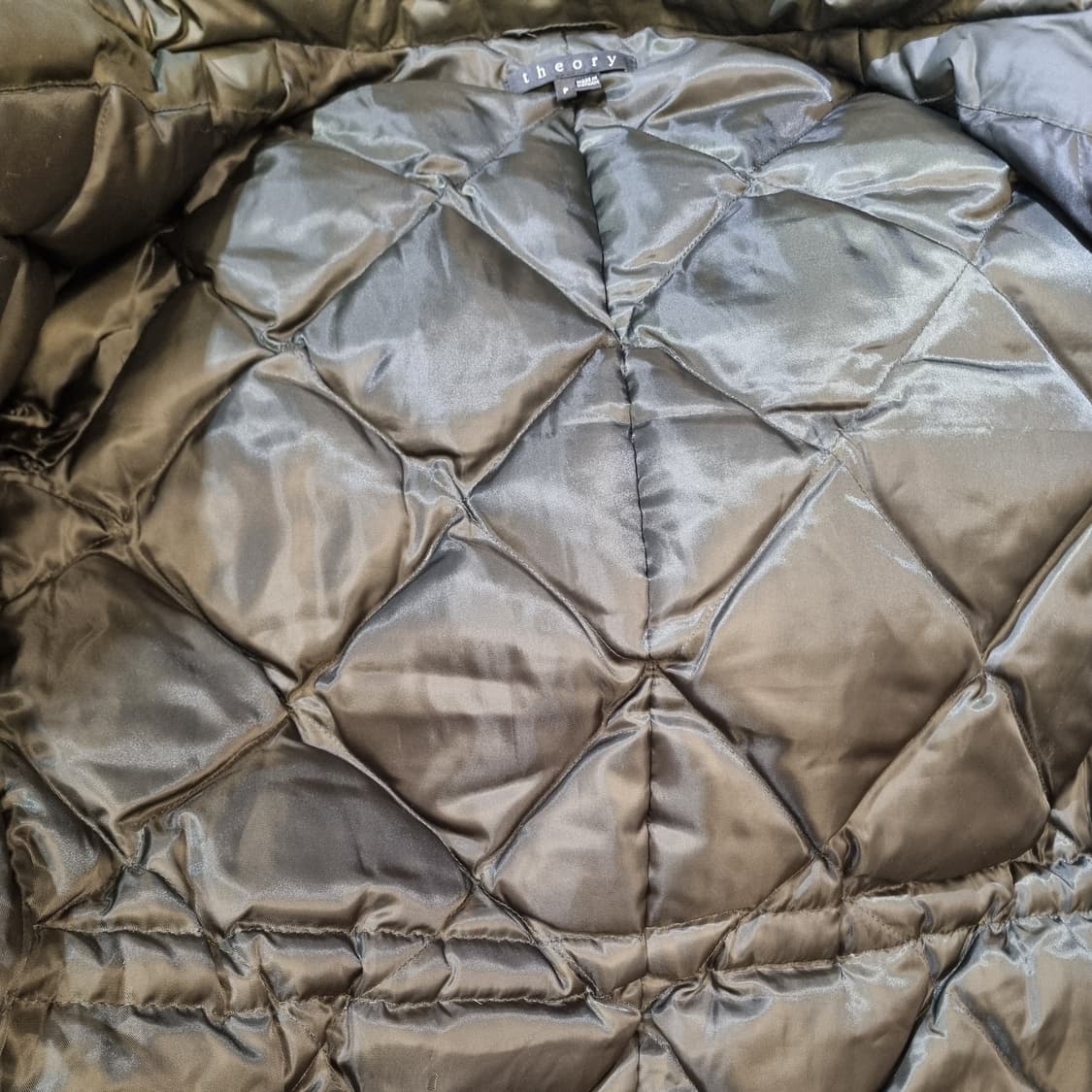 Theory 띠어리 여성 카키 라쿤털 패딩 상품이미지6