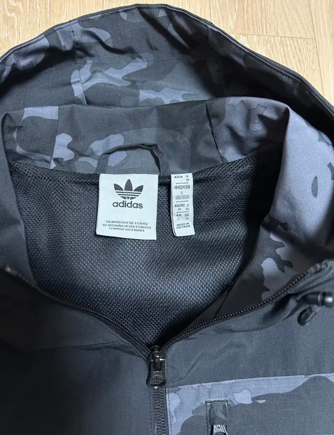 아디다스 카모 윈드브레이커 상품이미지5