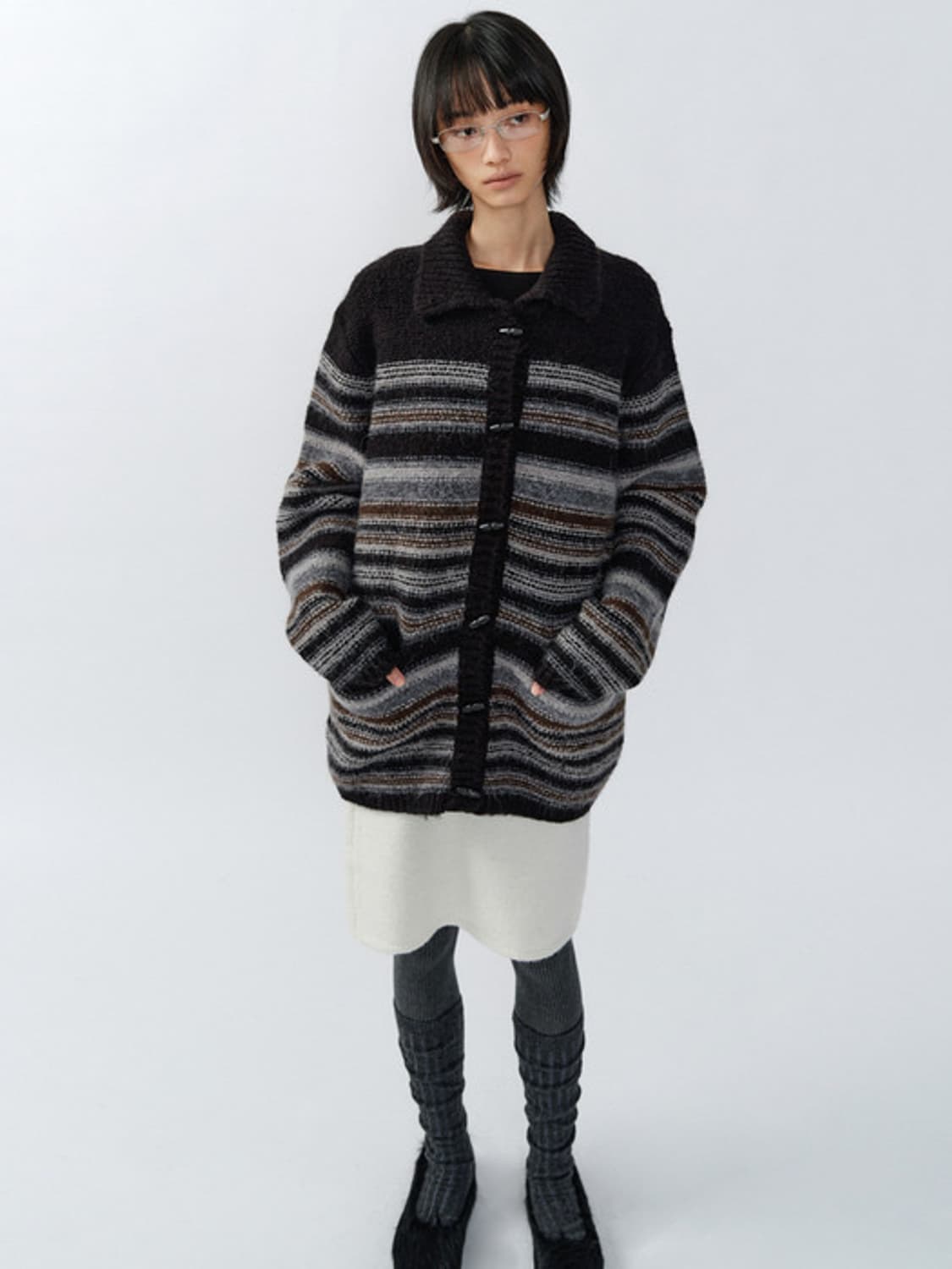 새상품 이어닝 WOOL TOGGLE REVERSIBLE KNIT COAT 상품이미지3