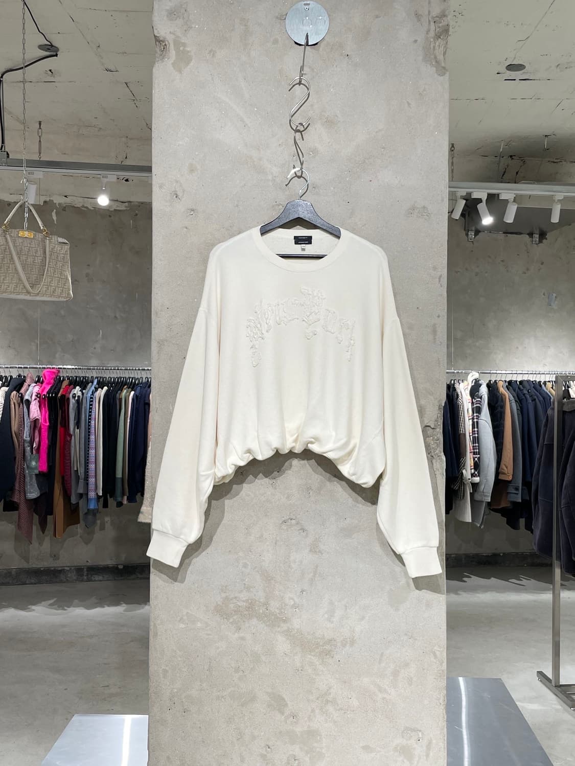 r13 아이보리 뉴욕 벌룬 오버사이즈 스웻 셔츠 상품이미지1