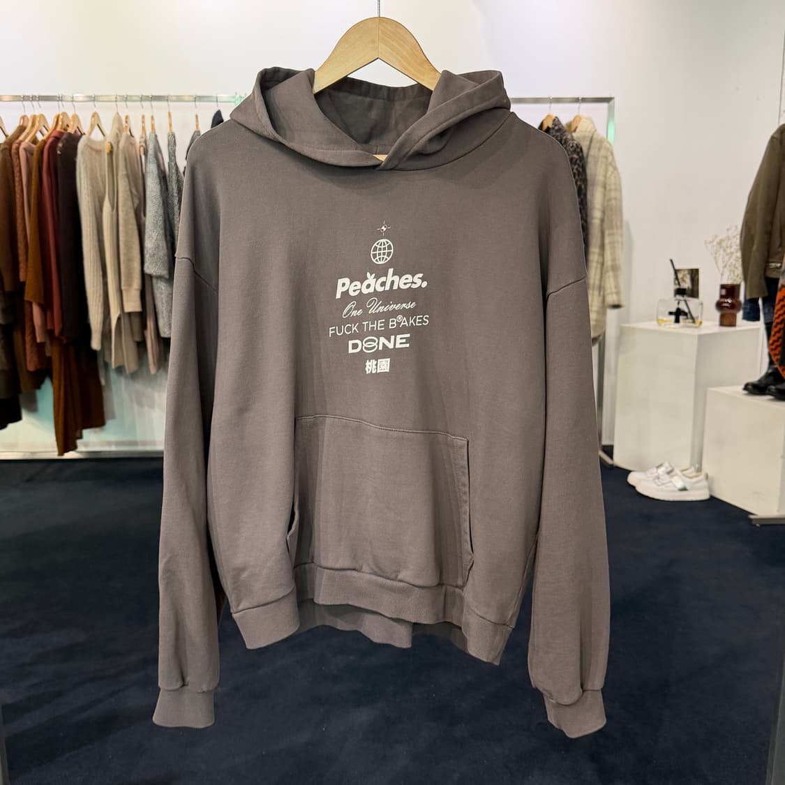 [L] 피치스 후드티 상품이미지1