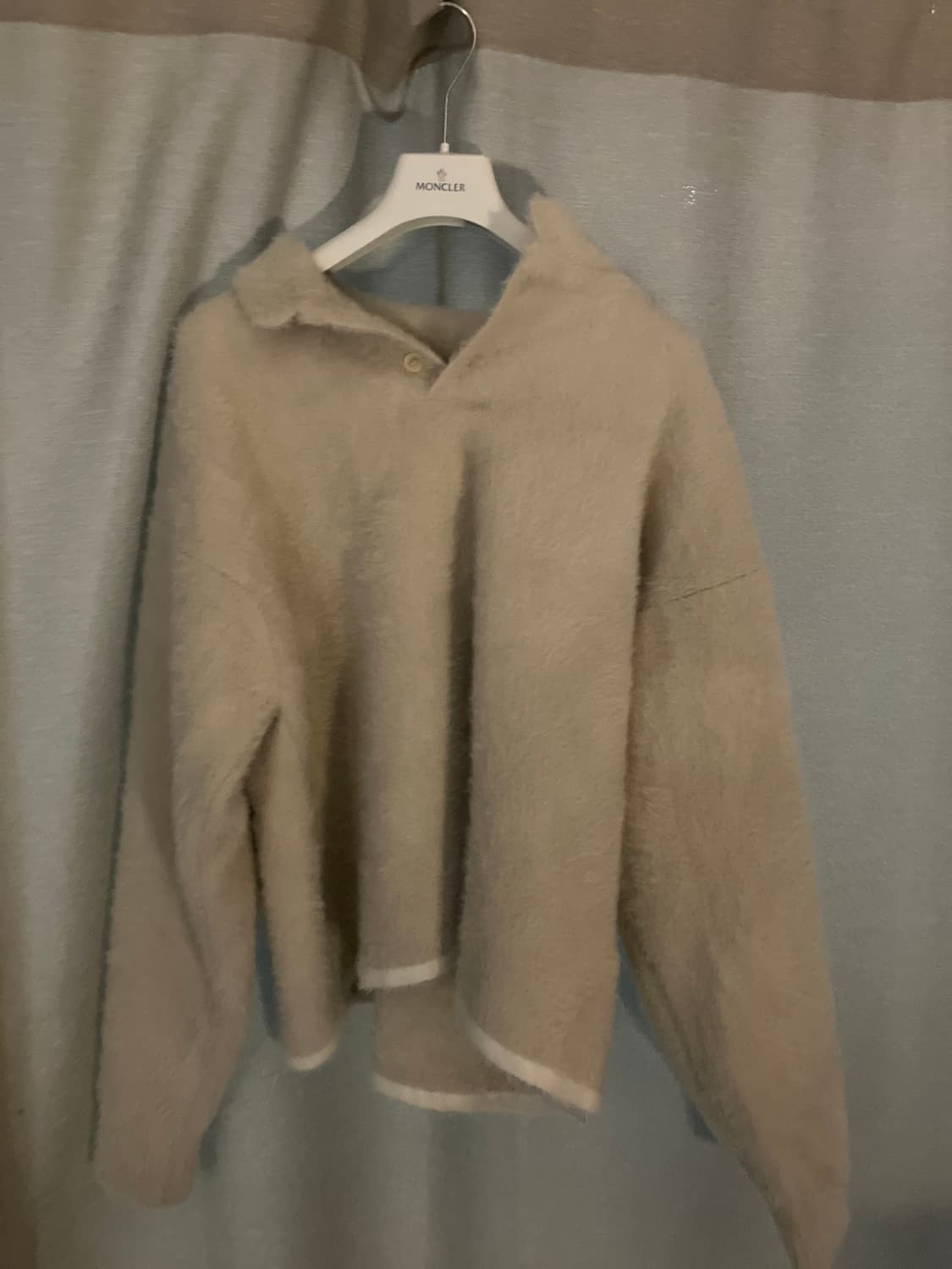 쟈크뮈스 오프화이트 폴로 니트 상품이미지3