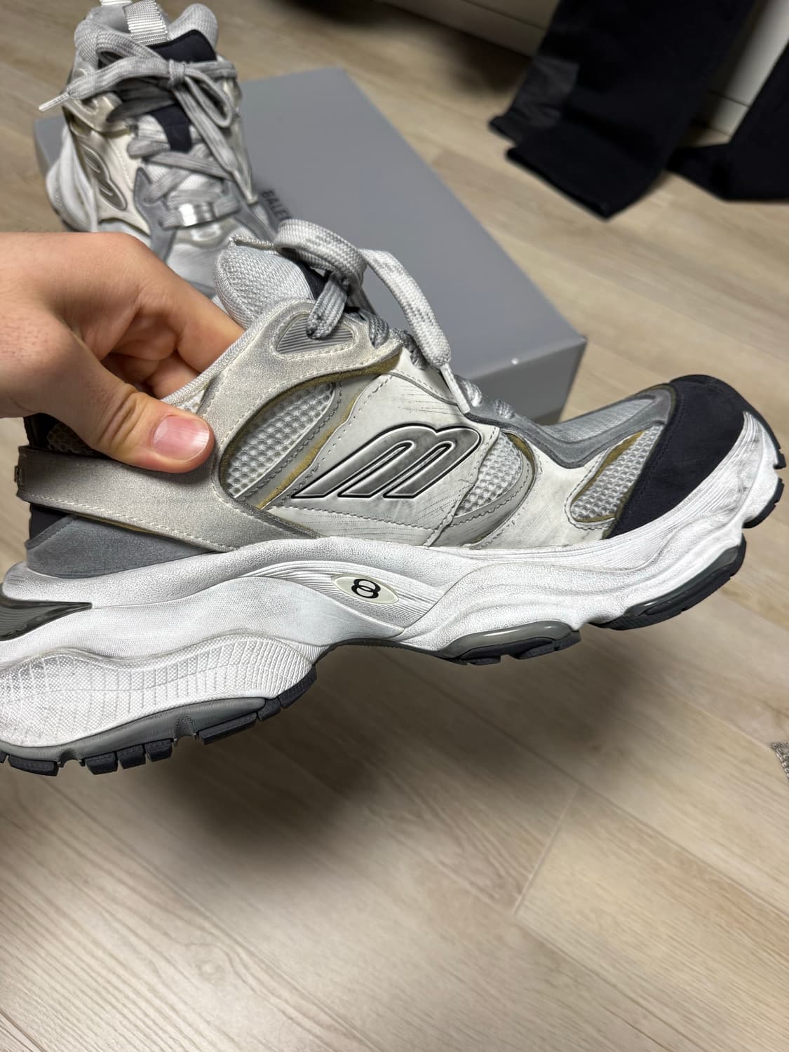 발렌시아가 카고스니커즈 44 상품이미지5