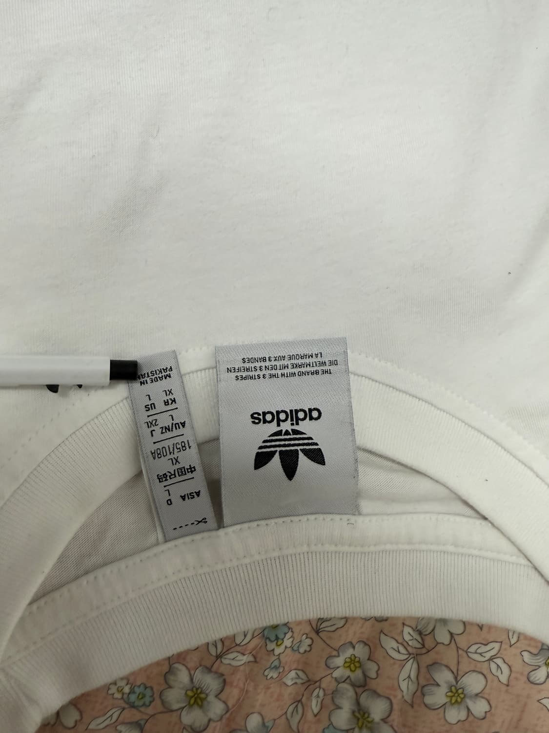 아디다스 25ss 월드투어 티셔츠 XL 상품이미지3