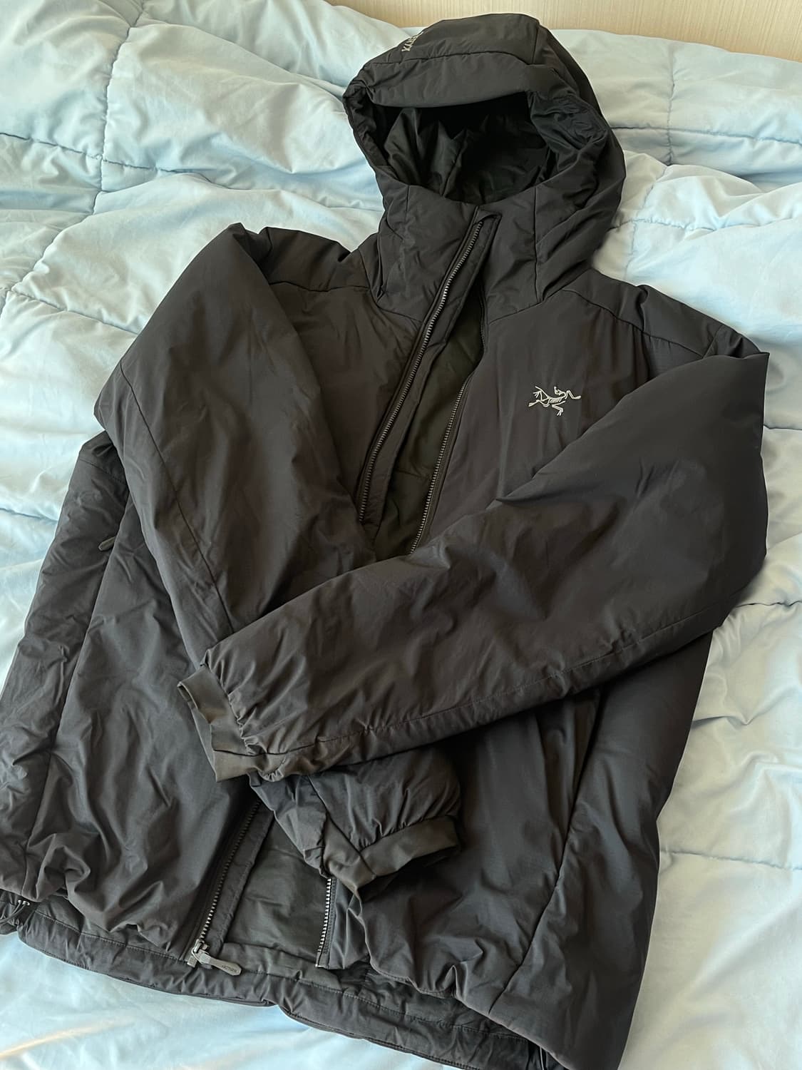 아크테릭스 패딩 아톰 헤비웨이트 m사이즈 팔아요! 상품이미지1