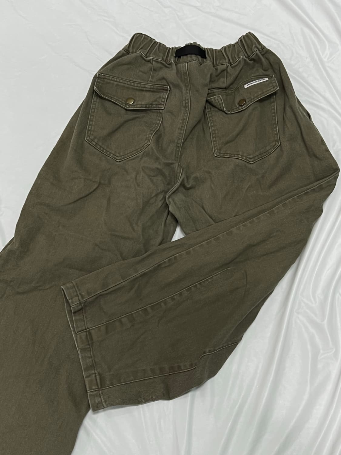 (S) 미니멀 프로젝트 워시드 코튼 와이드 벌룬 팬츠 카키 상품이미지4