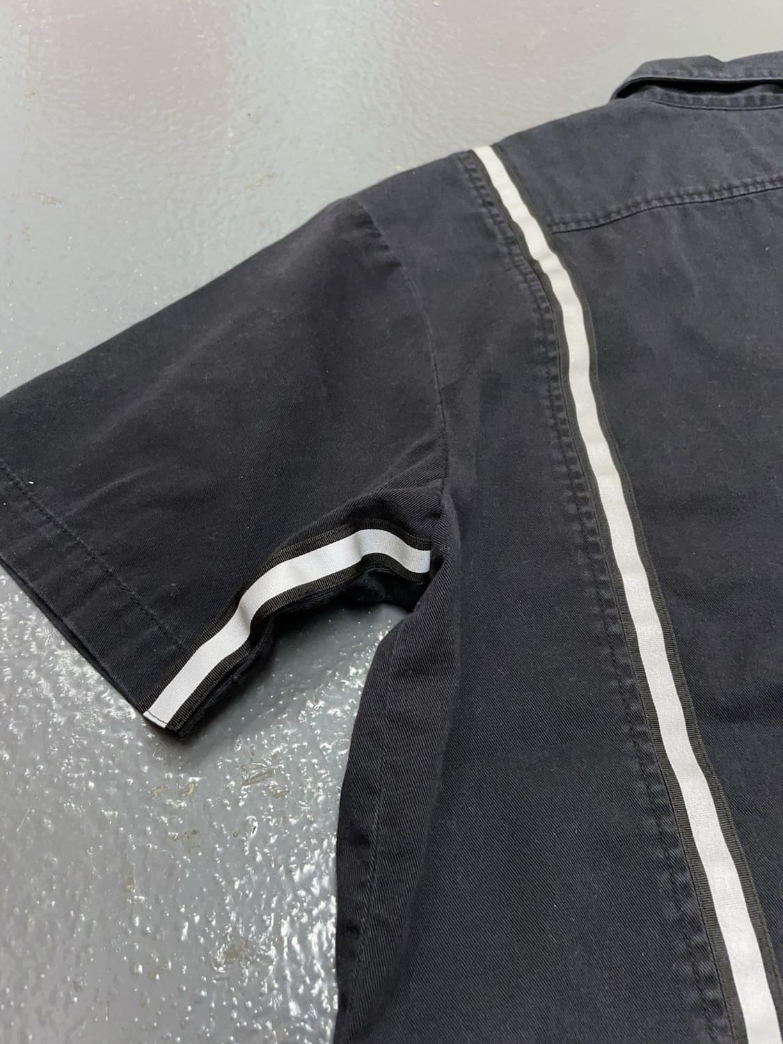 25SS 슈프림 리플렉티브 스트라이프 숏슬리브 워크 셔츠 블랙 상품이미지7