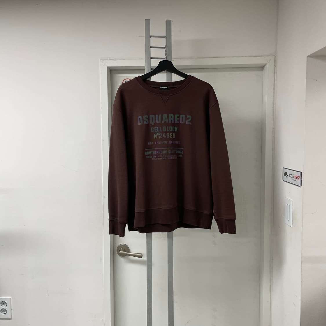 디스퀘어드2 브라운 맨투맨 XL 상품이미지1