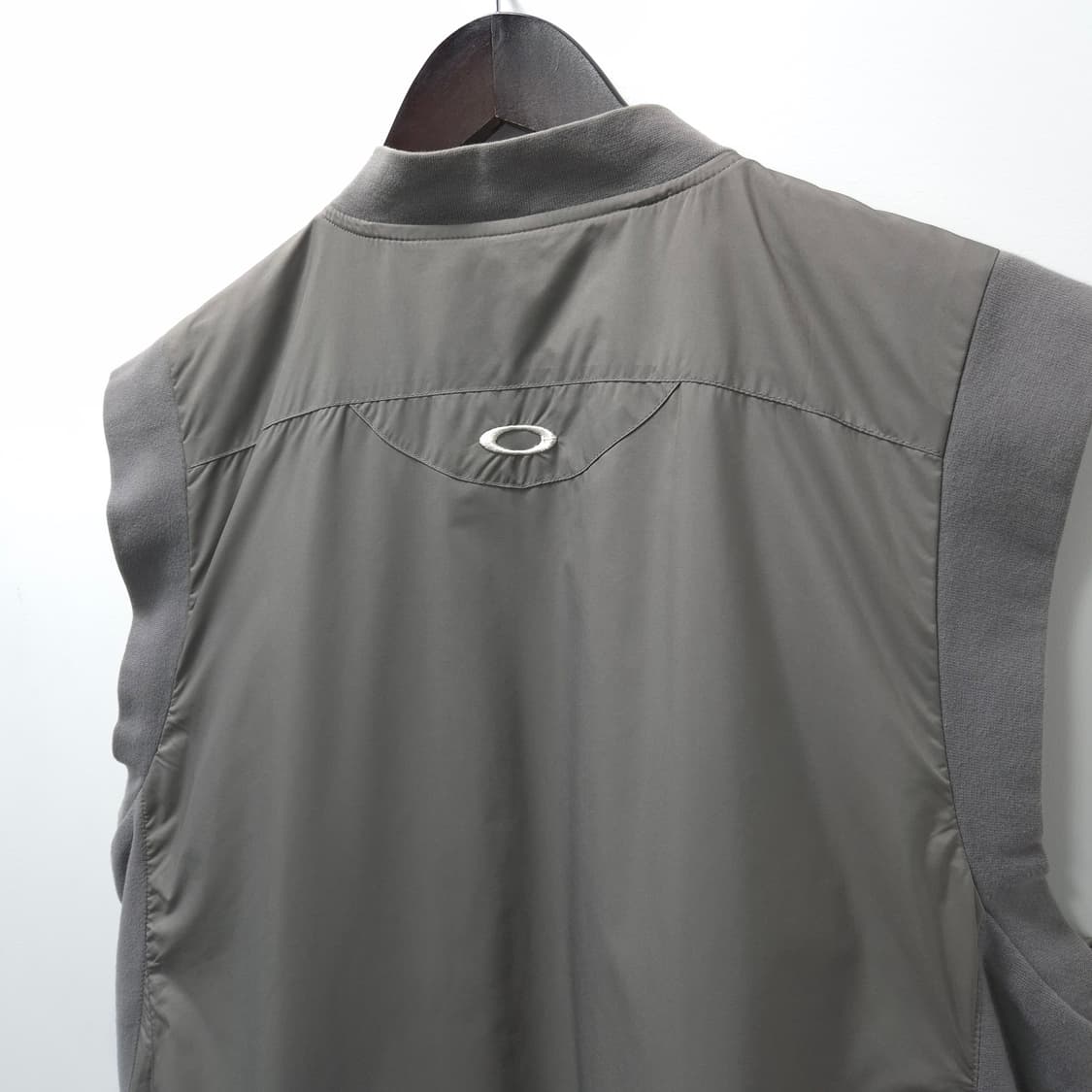 오클리 00s 유틸리티 집업 베스트 XL 상품이미지4