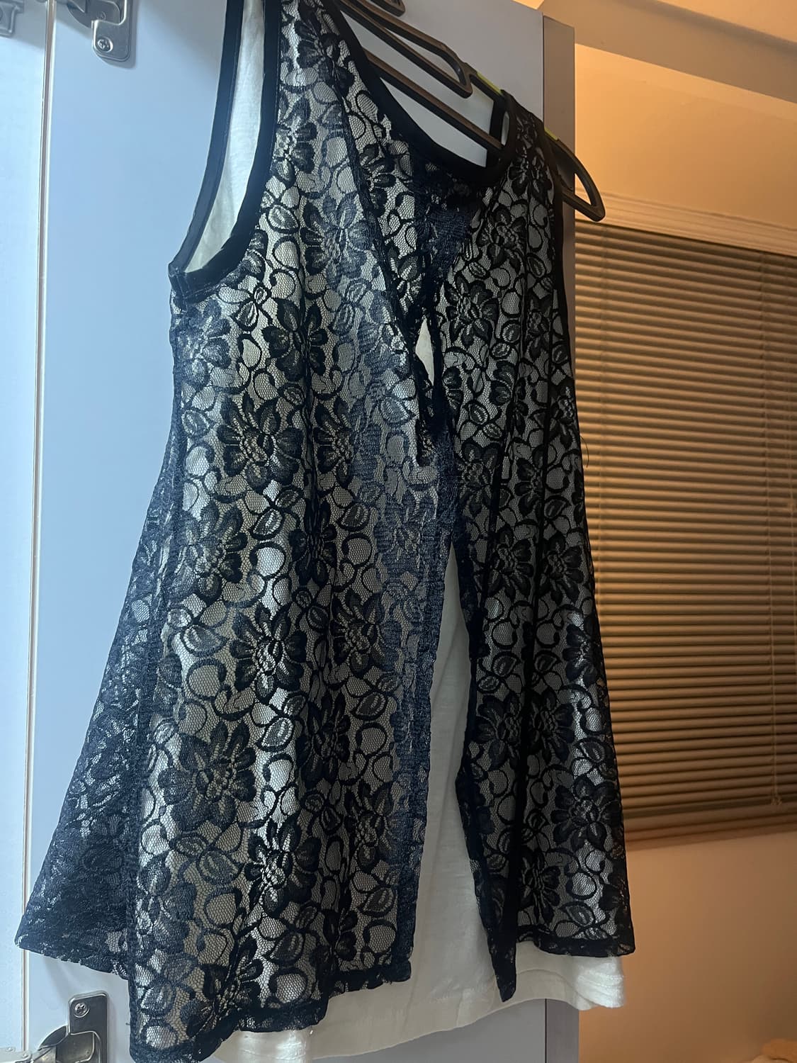 Lip service 오네갸루 슬리브리스 상품이미지3