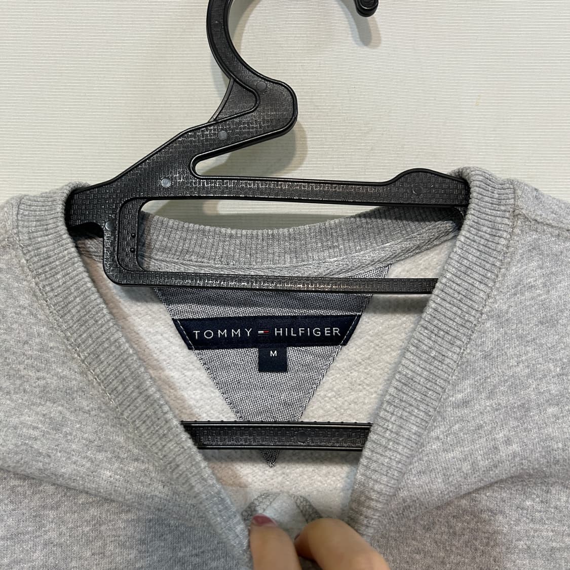 타미힐피거 남성 기모 맨투맨 M 상품이미지2