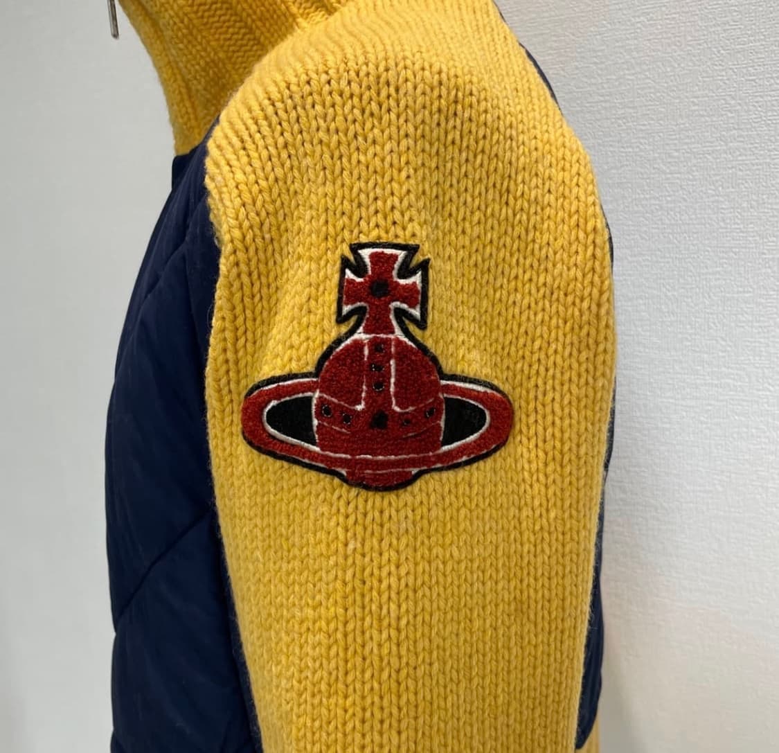 비비안웨스트우드 하이넥 빅로고 블루종 니트패딩  상품이미지3