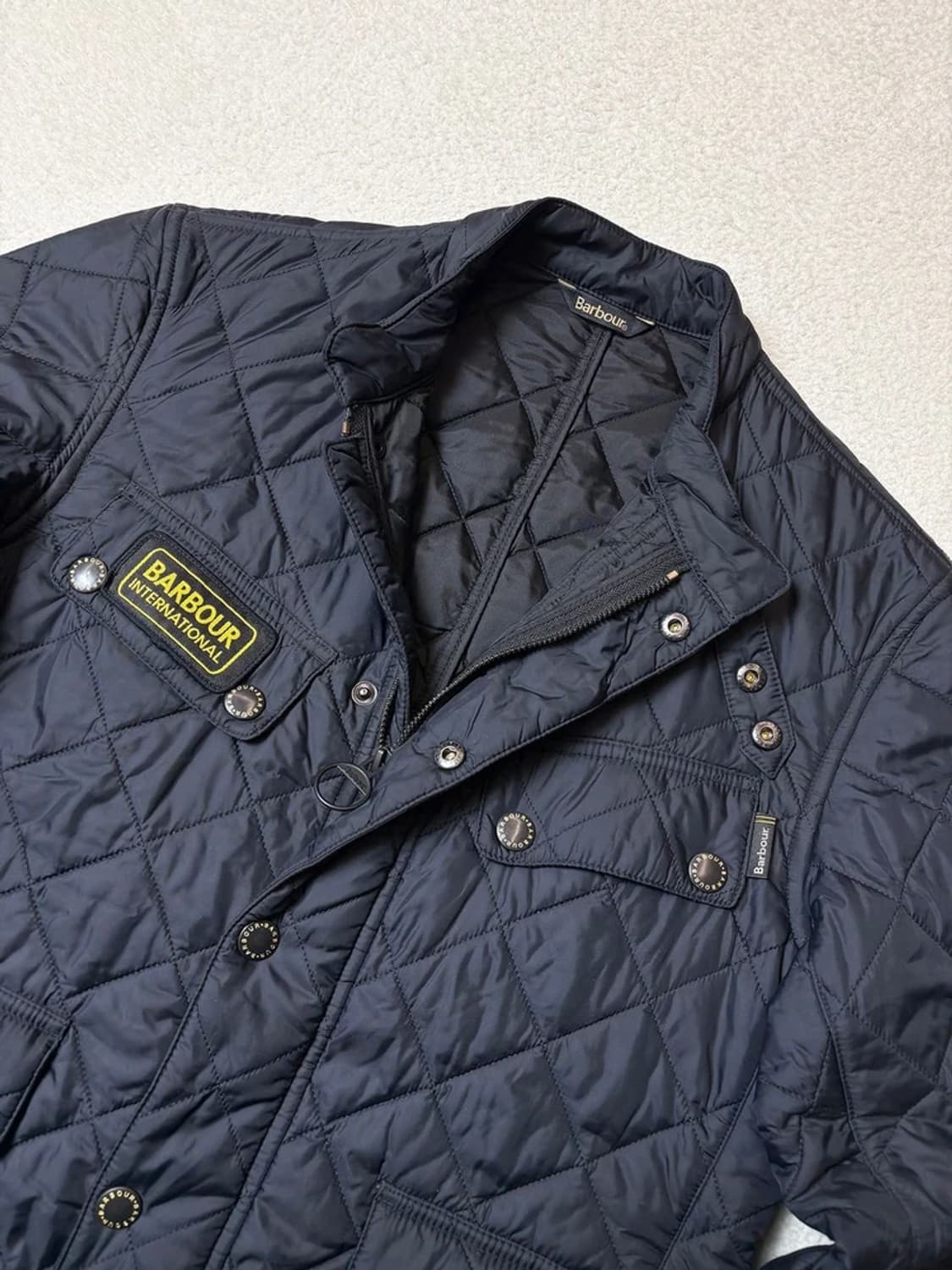 바버 Barbour 인터내셔널 애리얼 퀼티드재킷 PN6562 상품이미지3