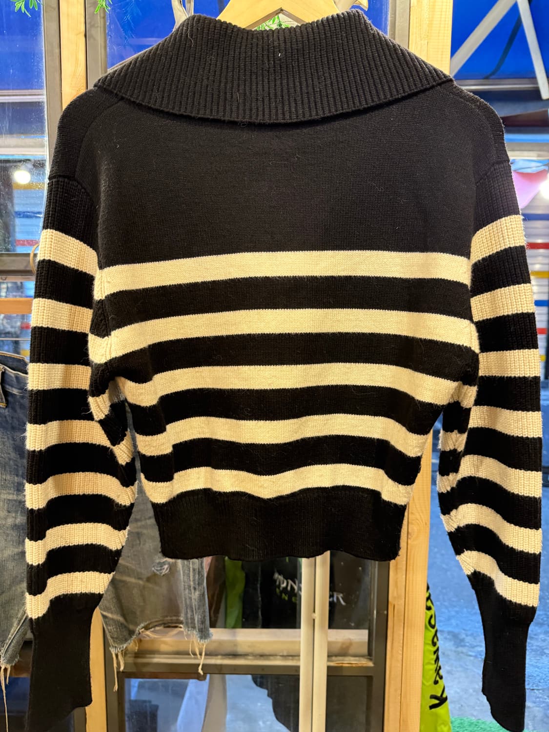 자라 스트라이프 크롭 반집업 니트 상품이미지3