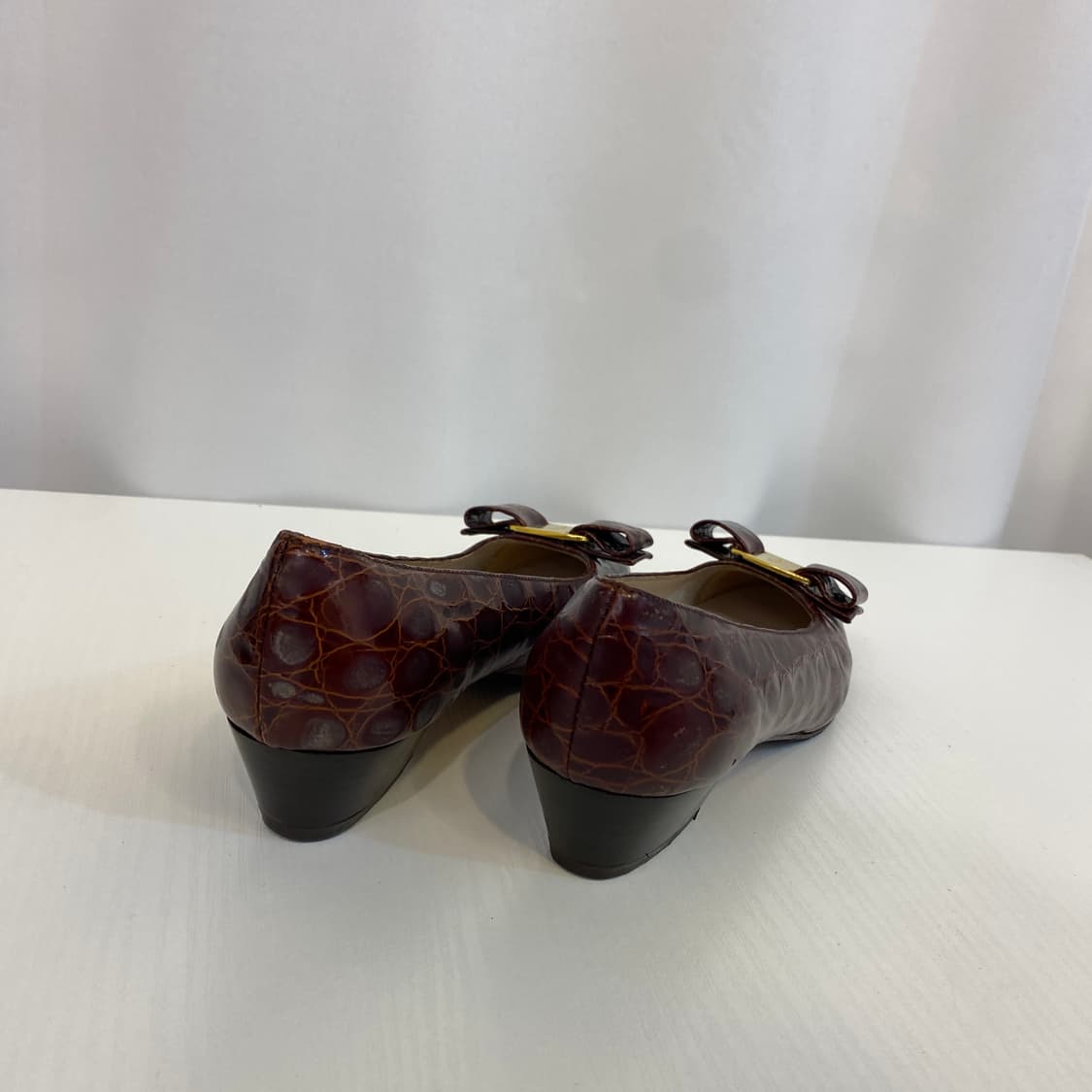 [215] 페라가모 바라 보우 레더 미들 펌프스 4C 상품이미지5