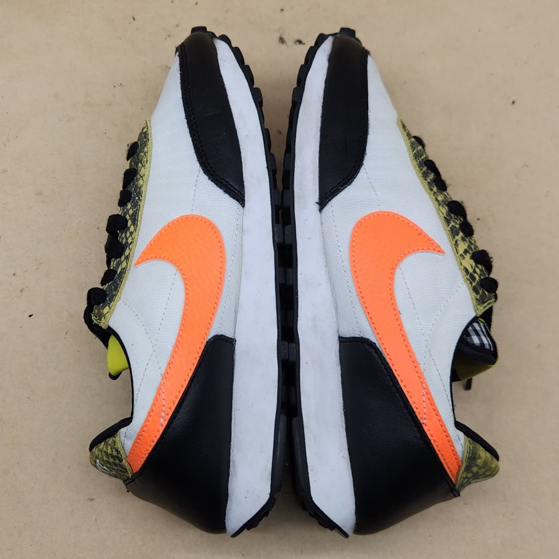 나이키 데이브레이크 토탈오렌지 운동화245  상품이미지5