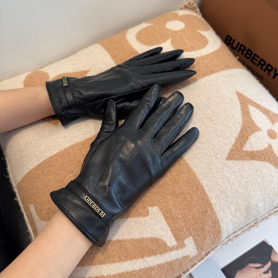 버버리 장갑 가을 겨울 보온 클래식 심플 상품이미지2
