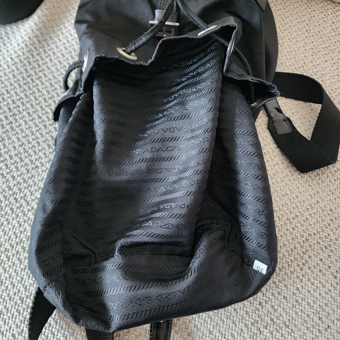 상태양호 프라다 포코노 나일론 원포켓 백팩 미니 상품이미지10